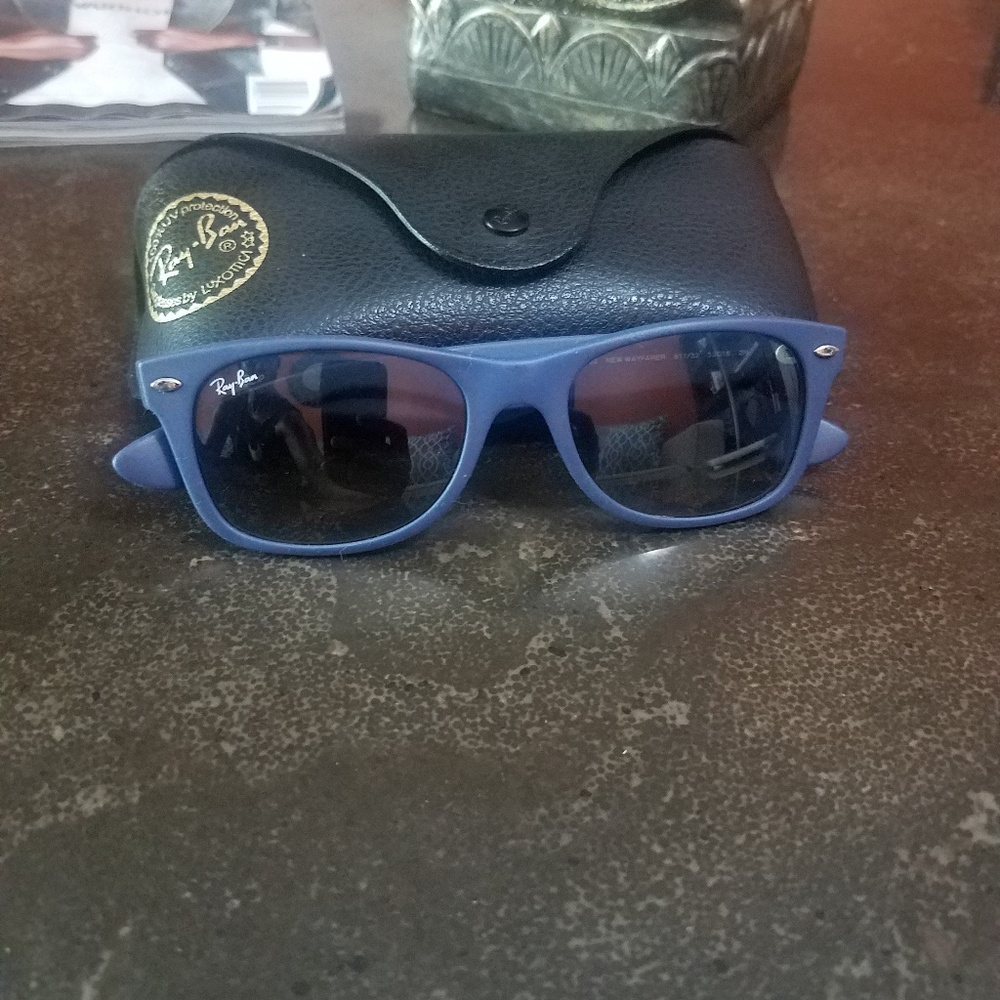 Ray-Ban